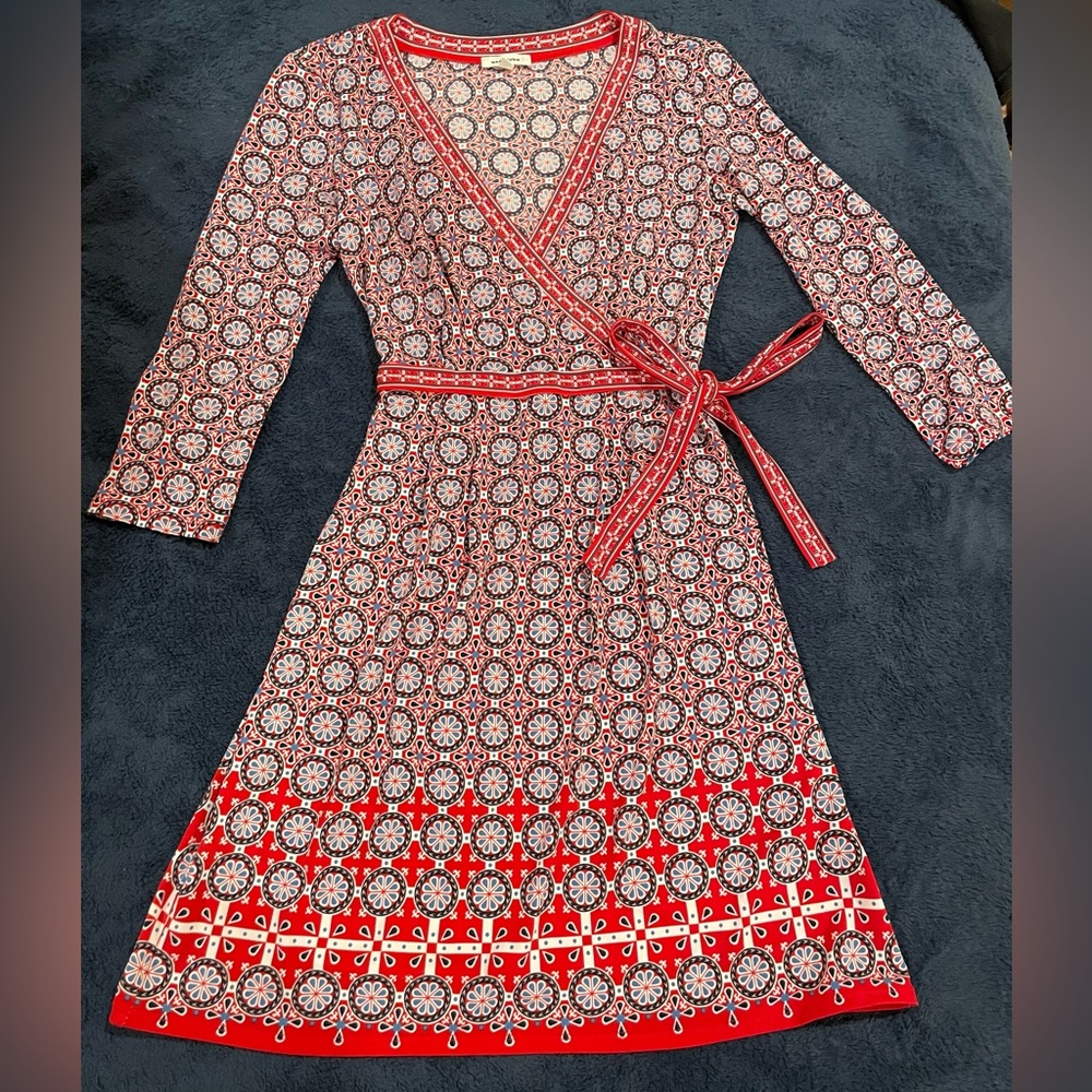Max Studio | Red and Navy Wrap Dress | Small